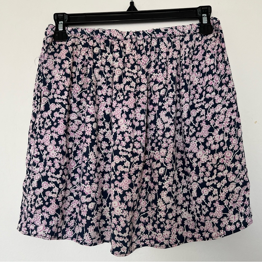 Floral mini skirt